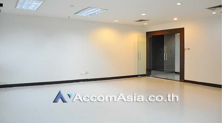 6  Office Space For Rent in Silom ,Bangkok BTS Chong Nonsi at Paso Tower AA14274